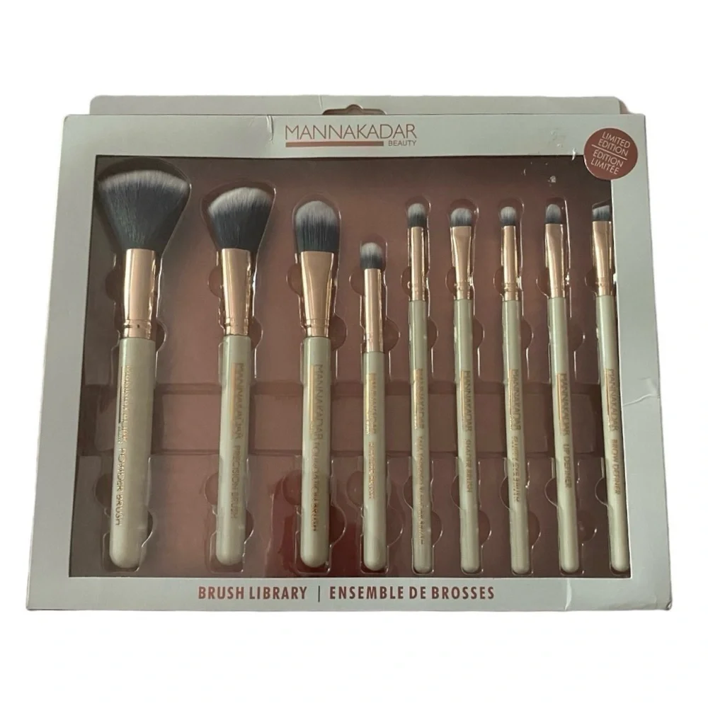 #103-NWT-MANNAKADOR BEAUTY BRUSH LIBRARY